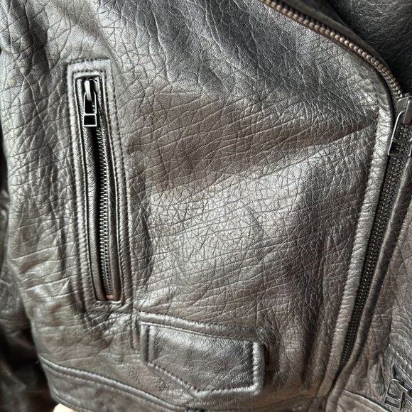 Cropped Motorcycle Black Leather Jacket - Picture 4 of 16